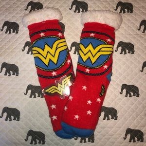 Wonder Woman Sherpa Fuzzy Socks